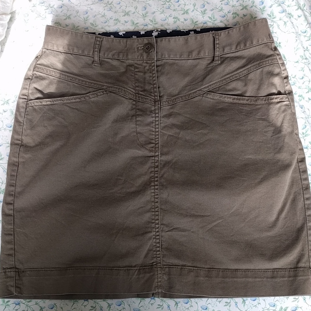 Brooks Brothers Green Khaki Skirt w Shamrocks